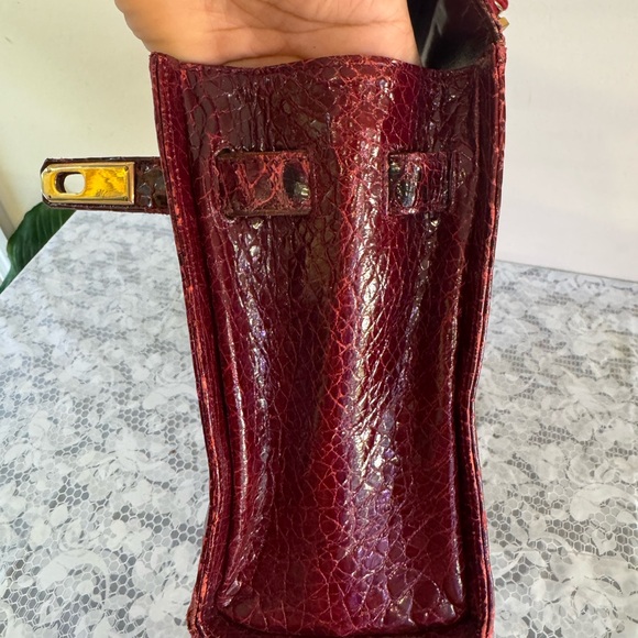 Vintage Susan of London Red Leather Women's Shoulder Bag - Picture 6 of 15